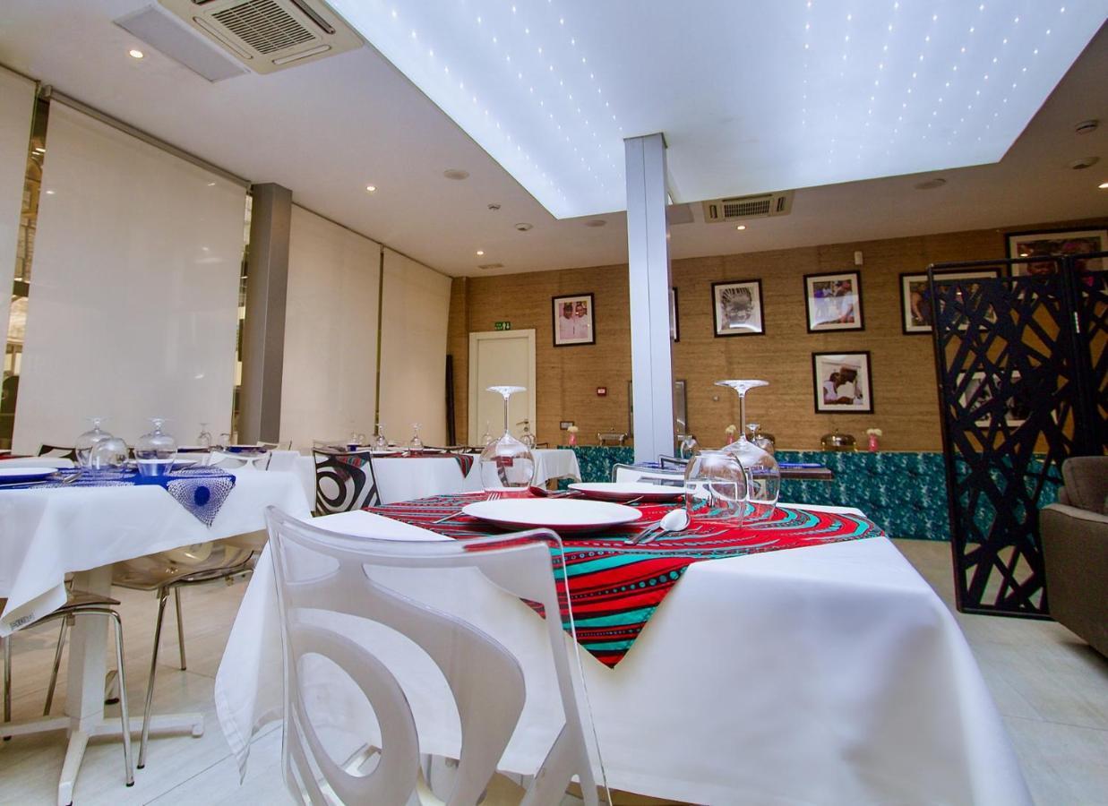 Sv Chrome Hotel Abuja Ngoại thất bức ảnh